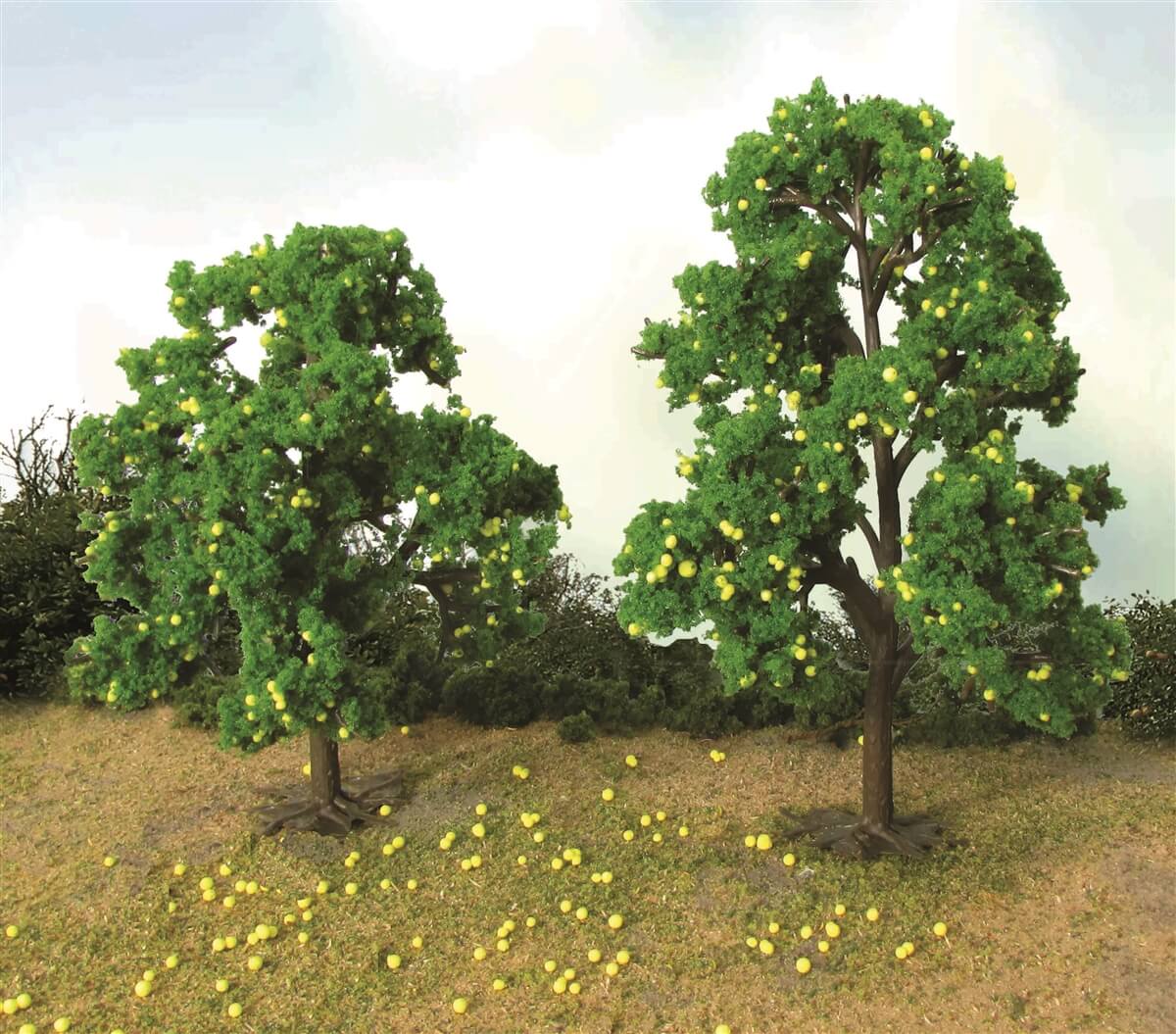 JTT 92127 Lemon Tree Grove O-Scale 4.5" - 5", 2/pk