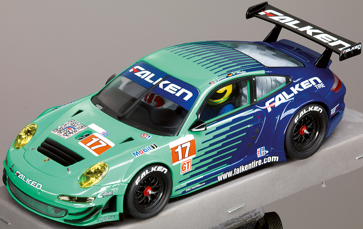 Carrera 23759 Digital 124 Porsche GT3 RSR Team Falken, 2010