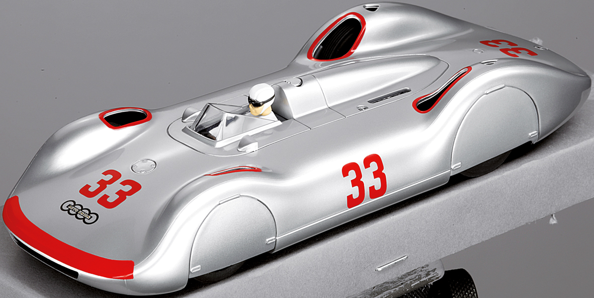 Carrera 30557 D132 Auto Union Typ C Stromlinie AVUS 1937, No.33 Carrera 30557 D132 Auto Union Typ C Stromlinie AVUS 1937, No.33