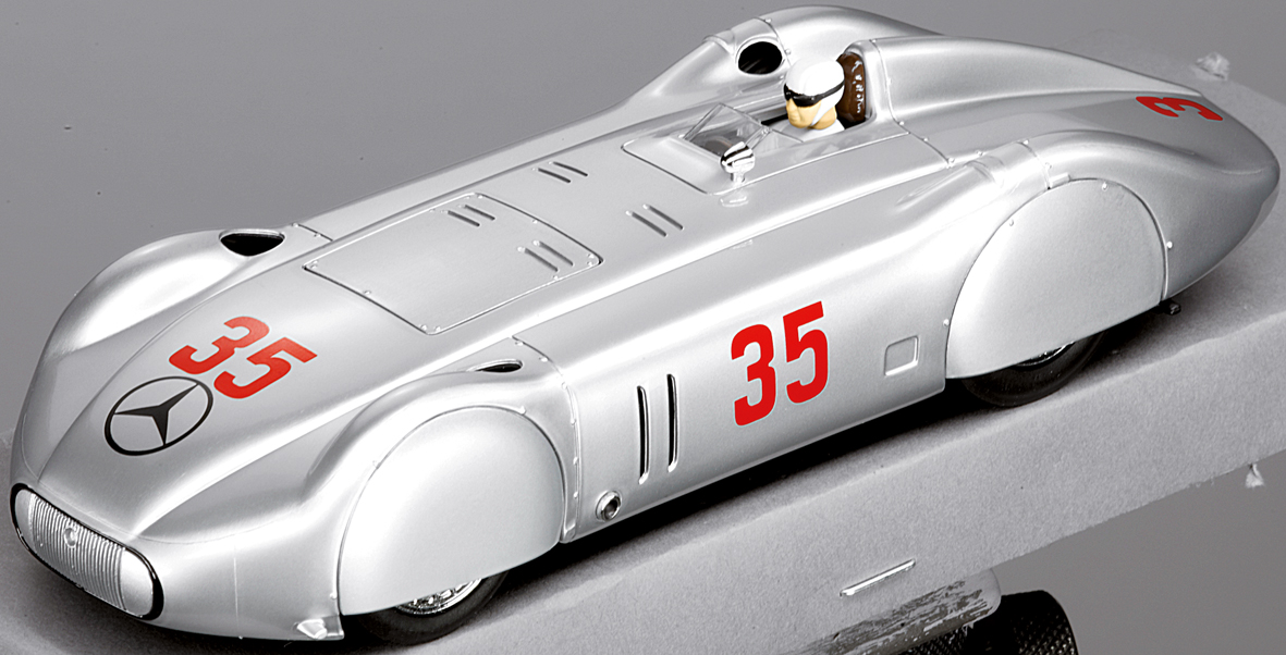 Carrera 30558 D132 Mercedes-Benz W125 Stomlinie AVUS 1937, No.35 Carrera 30558 D132 Mercedes-Benz W125 Stomlinie AVUS 1937, No.35