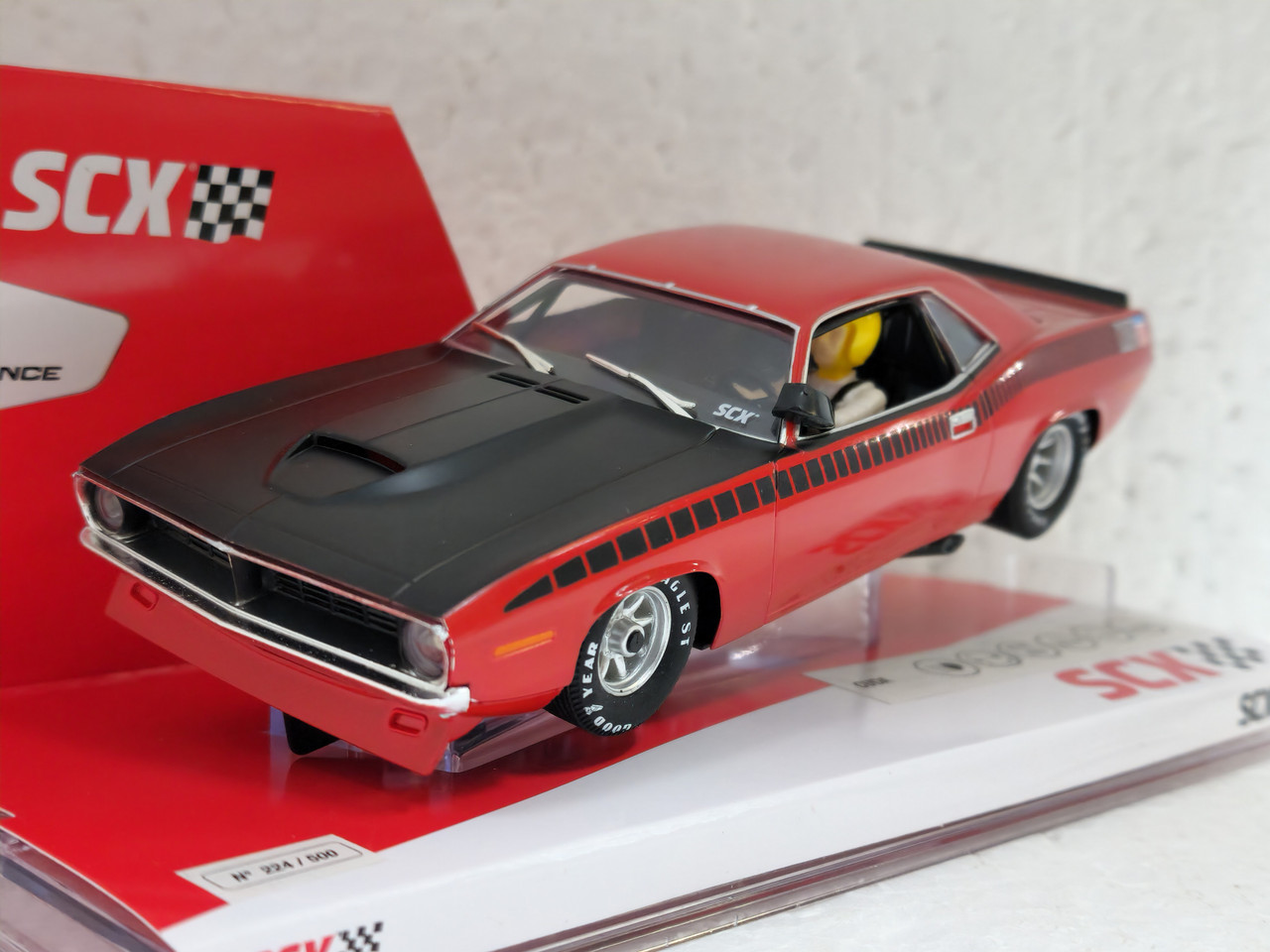 SCX U10444 Plymouth Trans Am AAR Cuda Rallye Red 1970