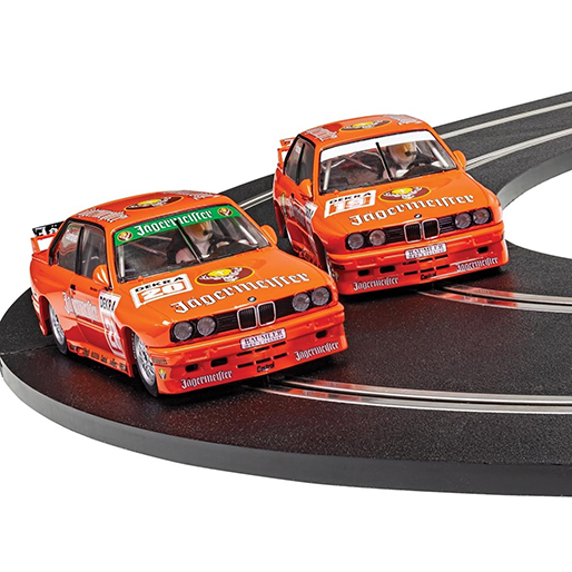Scalextric C4110A BMW E30 M3, Team Jagermeister Twin Pack Ltd.E Scalextric C4110A BMW E30 M3, Team Jagermeister Twin Pack Ltd.E
